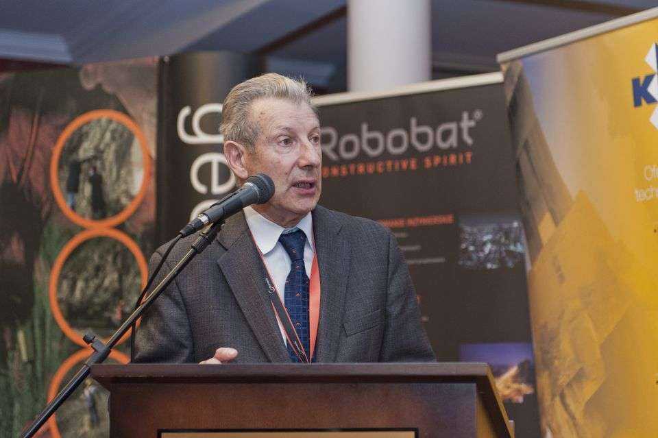 Dr inż. Wojciech Grodecki, Politechnika Warszawska